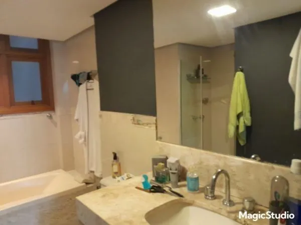 Imagem Loft com 1 quarto e 43m² à venda em Centro Histórico, Porto Alegre.