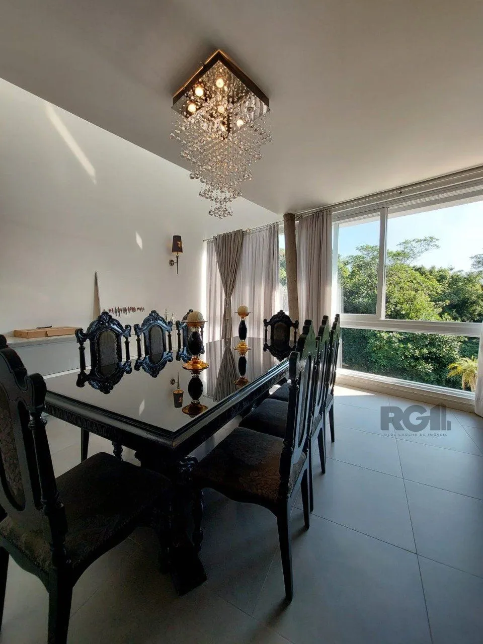Imagem Casa para Venda - 296m², 3 dormitórios, sendo 1 suites, 3 vagas - Vila Nova, Poa