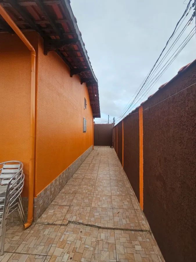 Imagem Casa para Venda em Mongaguá, Jardim Praia Grande, 3 dormitórios, 2 banheiros, 3 vagas