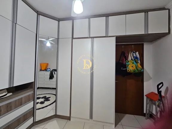 Imagem Casa Térrea - Jardim das Industrias - SJCampos - 3 Dormitórios (1 suíte) - 113m²