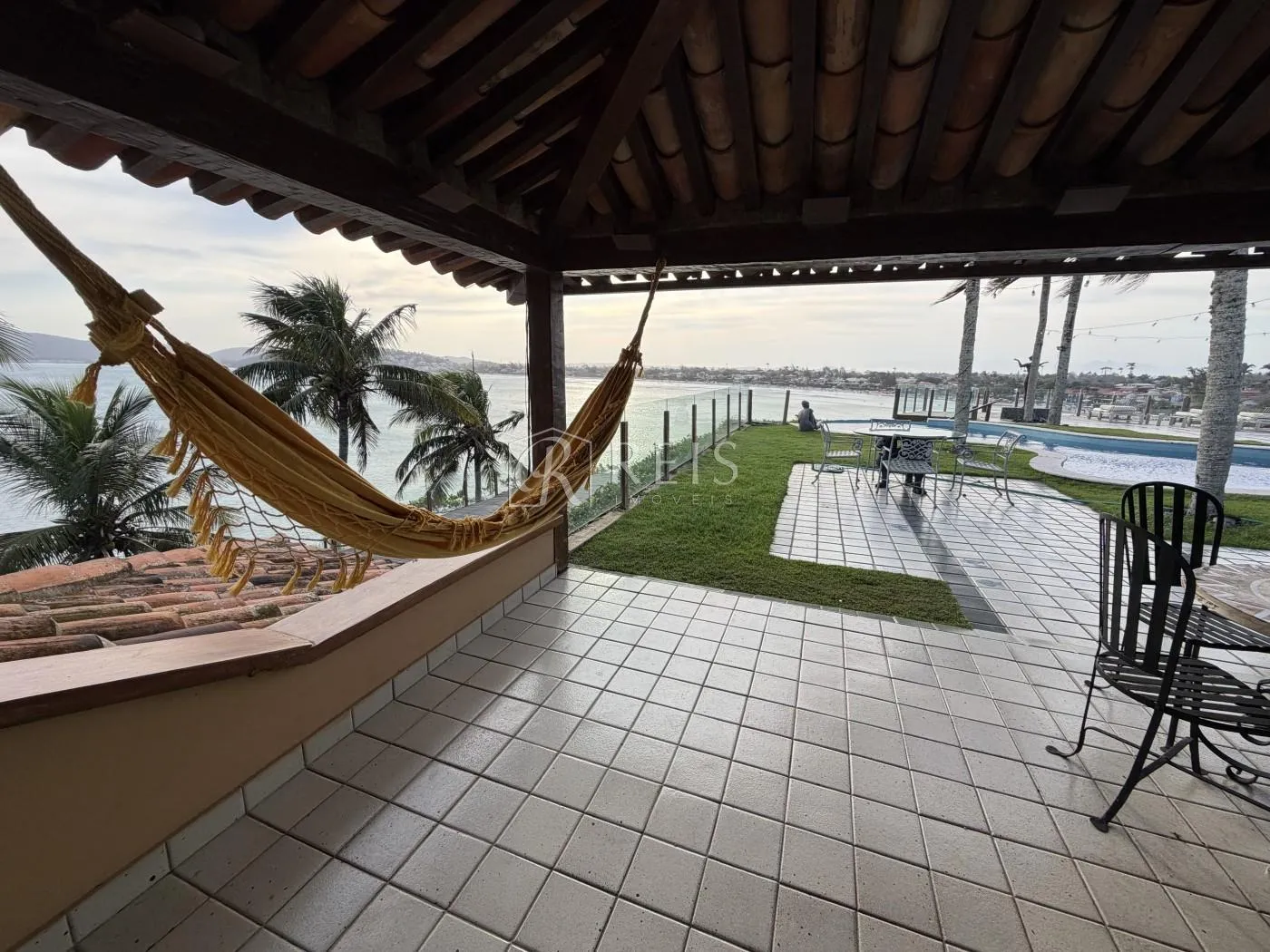 Imagem Casa para Venda em Armação dos Búzios, Geribá, 7 dormitórios, 7 suítes, 10 banheiros, 2 vagas