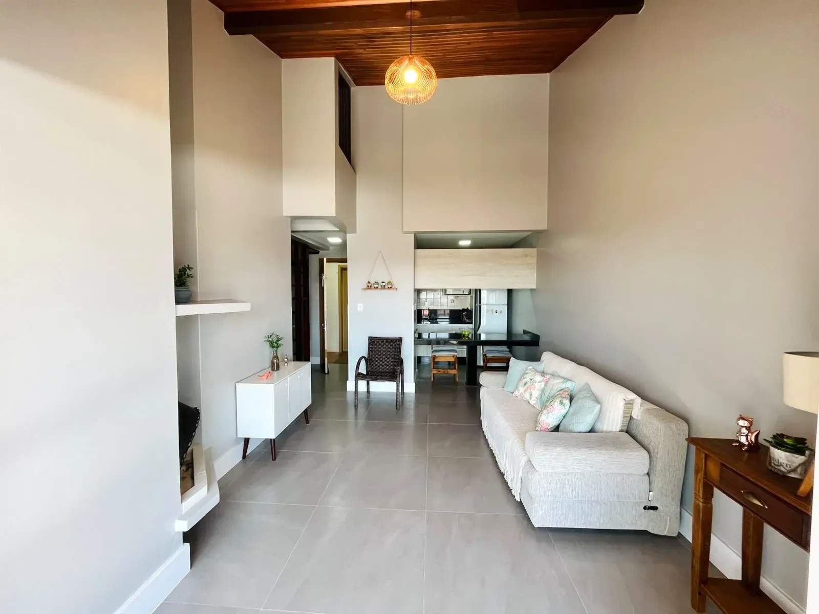 Foto do imóvel Apartamento com 1 Quarto à Venda, 61 m² em Rua da Tulipa, 4272 - Posto 4 (Capão Novo), Capão da Canoa - RS