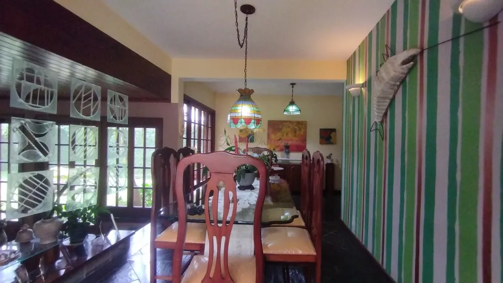 Imagem Casa em Condomínio para Venda em Teresópolis / RJ no bairro Vale Feliz