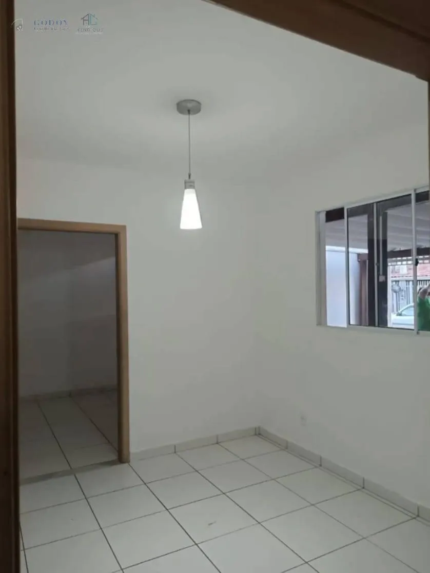Imagem Oportunidade Única: Casa Espaçosa no Residencial Ouro Verde