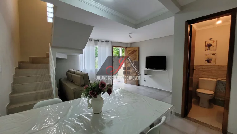Imagem Sobrado Triplex à venda em Santo Inácio, Curitiba/PR.