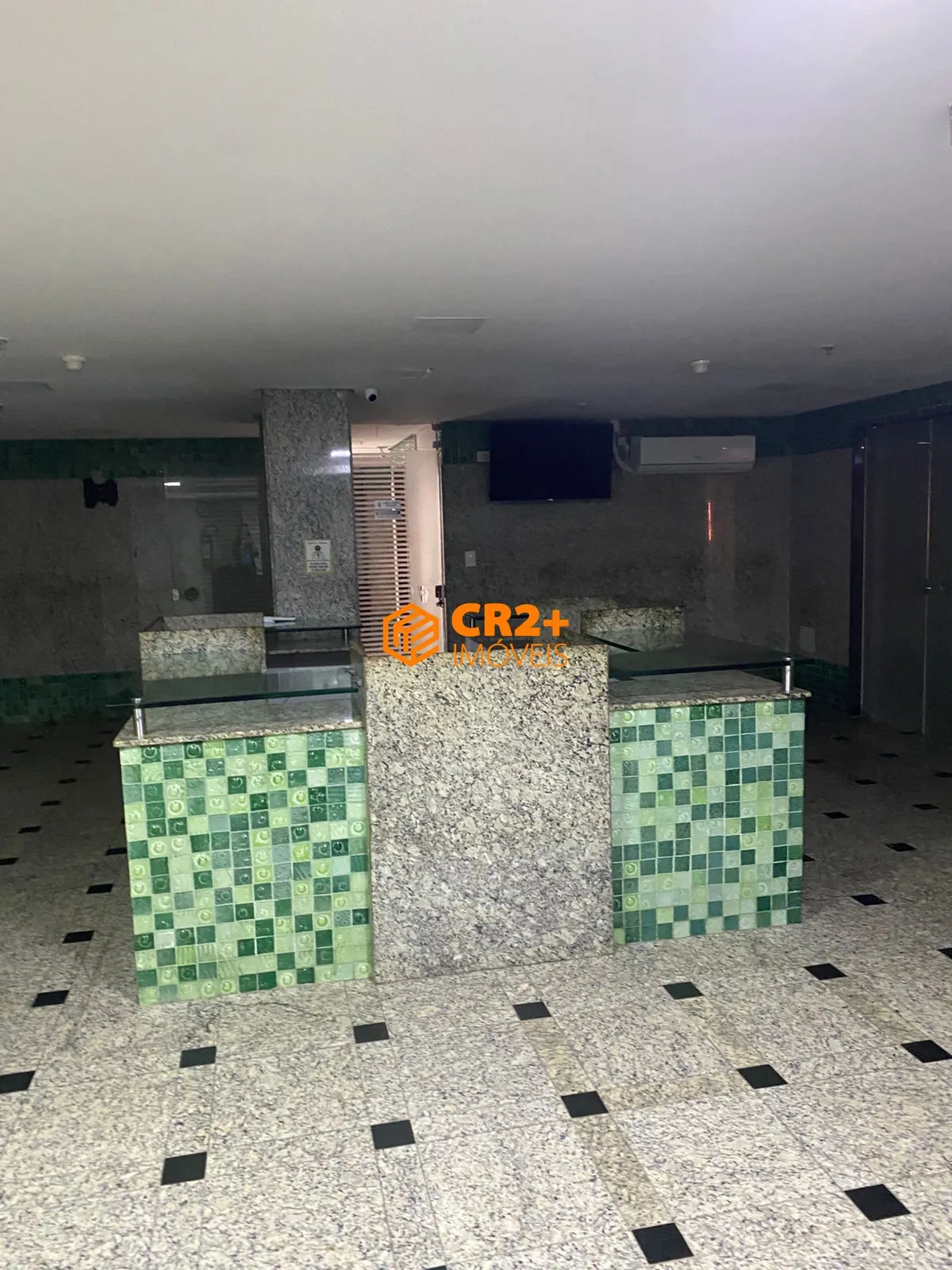 Imagem Oportunidade! Ampla Sala Comercial na Ilha do Leite - 250m²