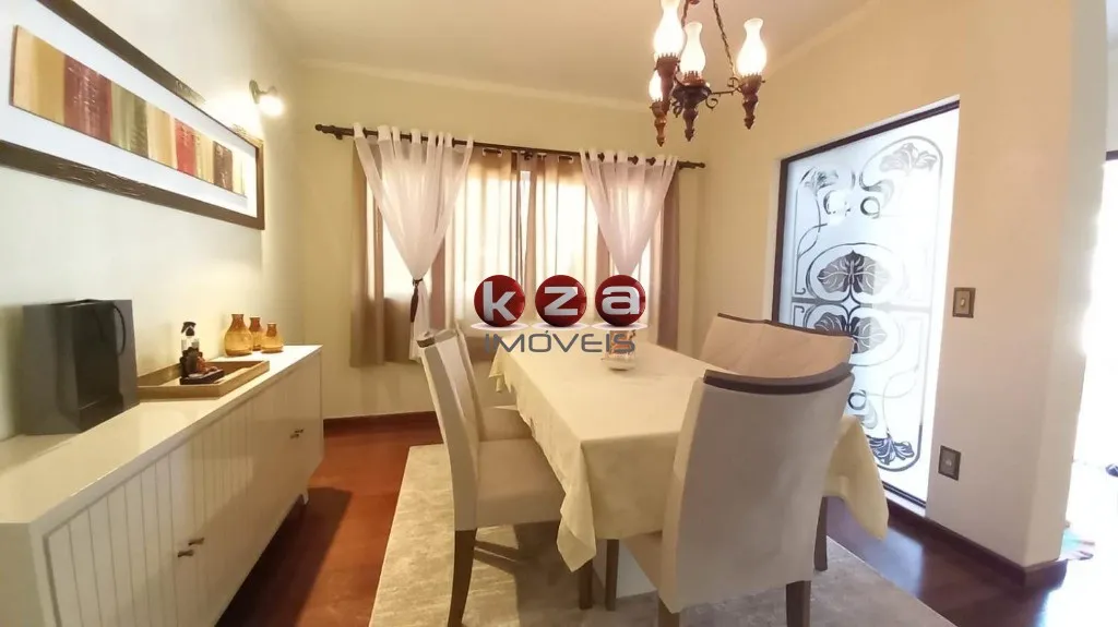 Imagem Chácara de luxo à venda em Valinhos-SP, com 4 quartos, 1 suíte, 2 salas e 5 banheiros - Imperdível!
