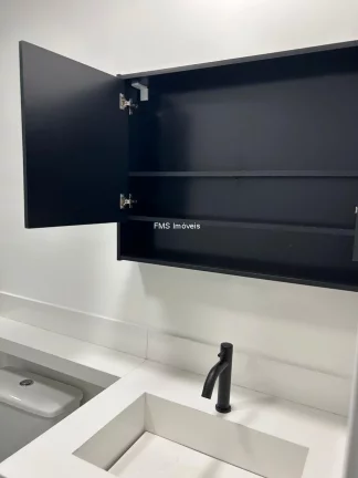 Imagem Apartamento à venda ou locação em Santo Amaro, com 1 quarto, 1 banheiro, 27m² de área.