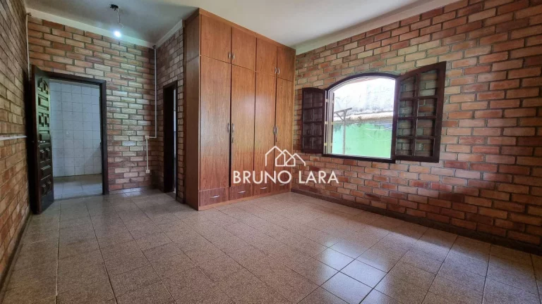 Imagem Casa disponível para locação no Centro em Igarapé-MG