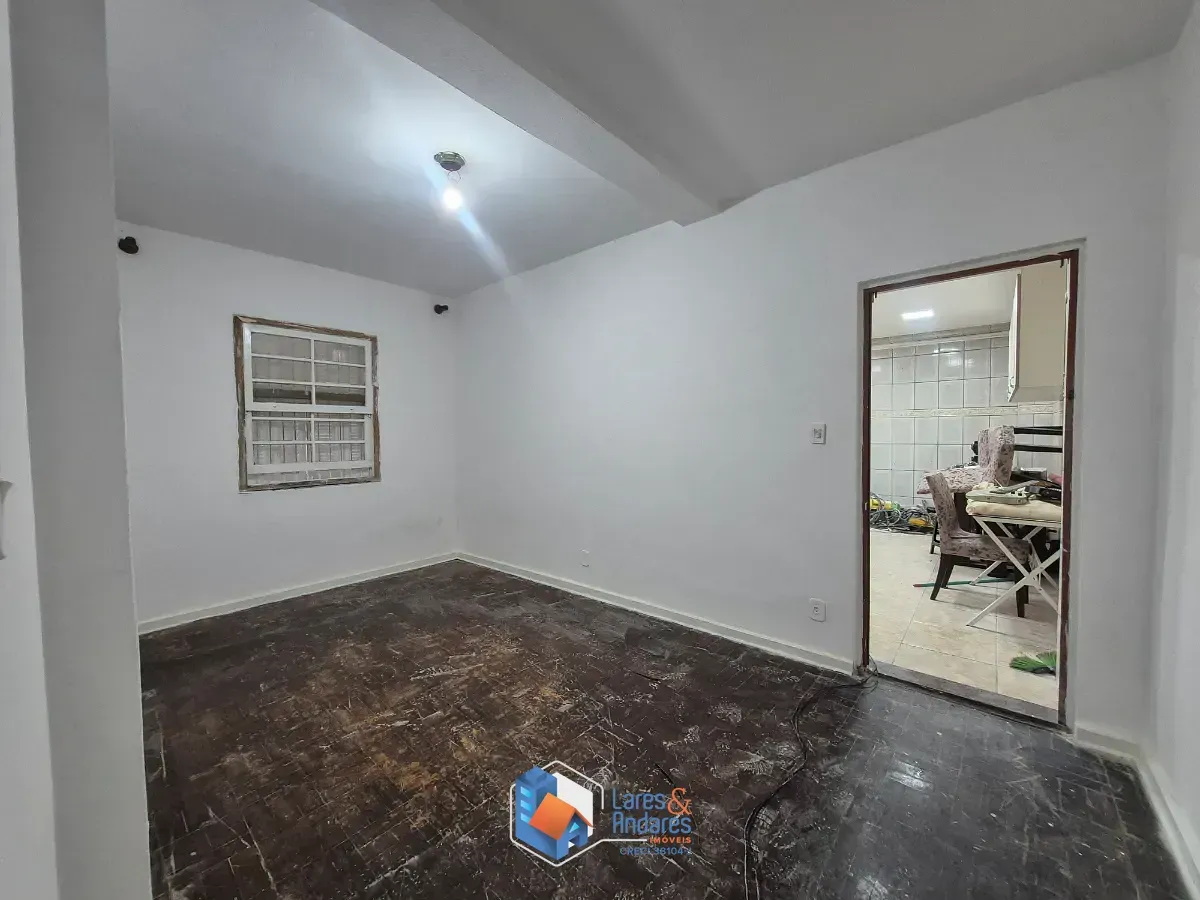 Imagem Sobrado para venda em Jardim Odete com 3 quartos, 140m²