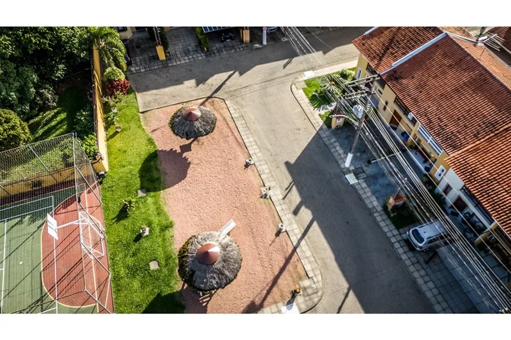 Imagem Casa de Condomínio em Hípica