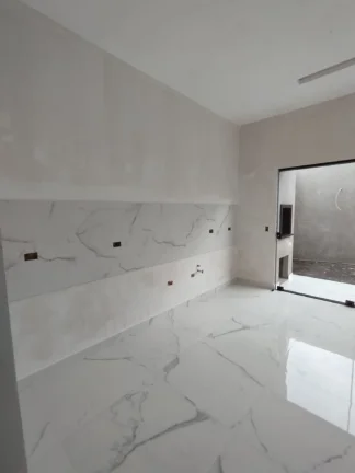 Imagem Imperdível! Casa à venda em Foz do Iguaçu-PR, Jardim Ipê Lv, 3 quartos, 1 suíte, 2 salas, 2 banheiros, 2 vagas, 98m².