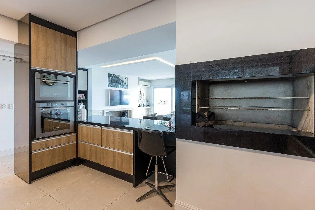 Imagem Cobertura para Venda - 319.17m², 3 dormitórios, sendo 3 suites, 4 vagas - Cristal