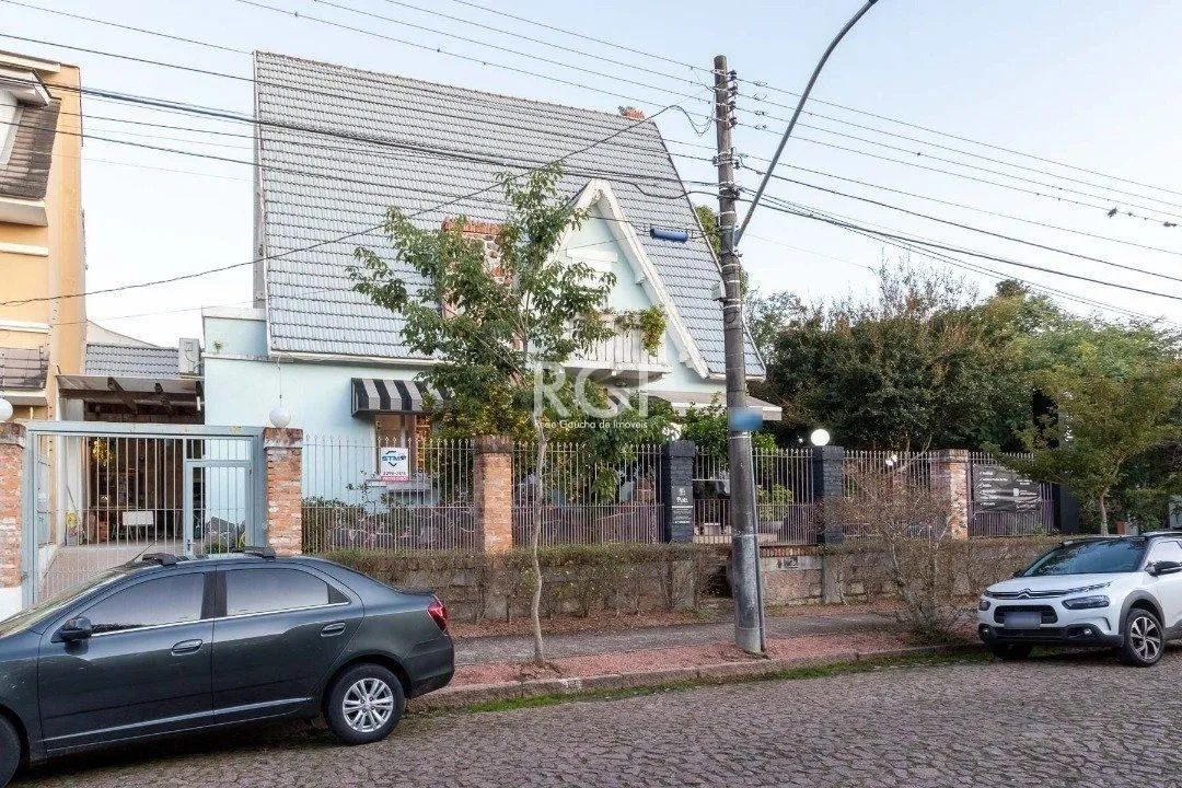 Imagem Casa para Venda - 200m², 3 dormitórios, sendo 1 suites, 2 vagas - Vila Assunção