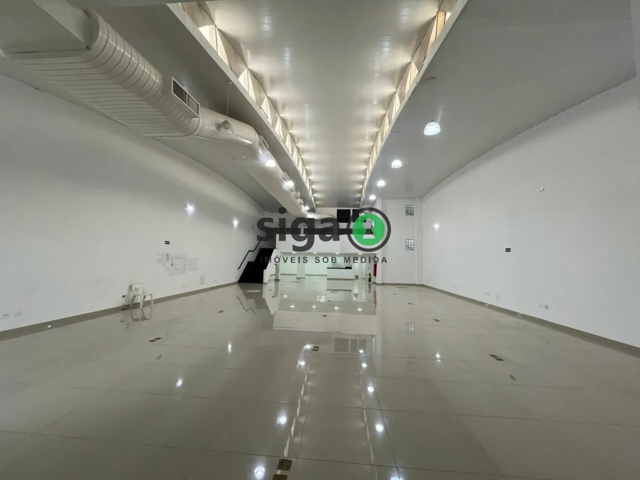 Imagem Ponto Comercial e 6 banheiros para Alugar, 845 m² por R$ 95.000/Mês