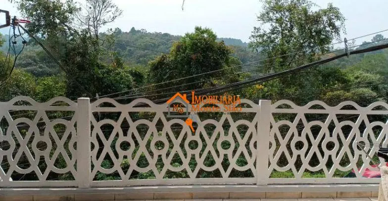 Imagem Sobrado com 3 dormitórios à venda, 230 m² por R$ 425.000 - Chácara Cabuçu - Guarulhos/SP