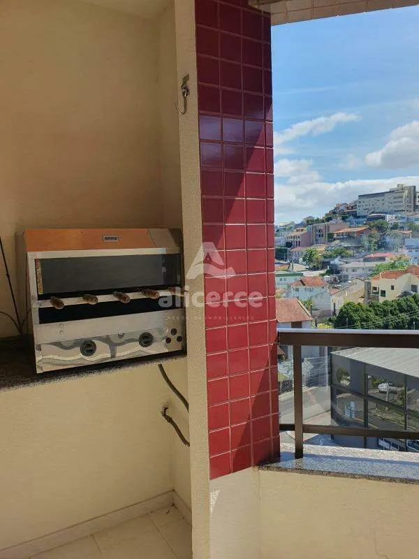 Imagem Apartamento à venda com 2 quartos 1 suíte, 76m² em Centro Florianópolis