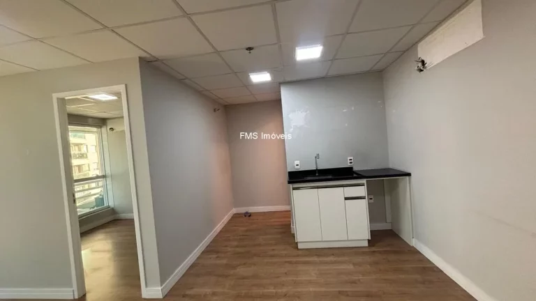 Imagem Sala Comercial para Locação na Consolação, São Paulo-SP: 1 Sala, 1 Banheiro, 1 Vaga de Garagem, 38m² de Área