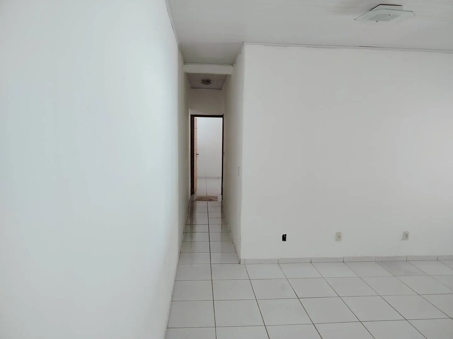 Imagem Casa com 4 quartos Bairro Santa Cruz ll