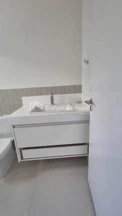 Imagem Sobrado à venda no Condomínio Terras da Estância com excelente padrão de acabamento e ambientes ...