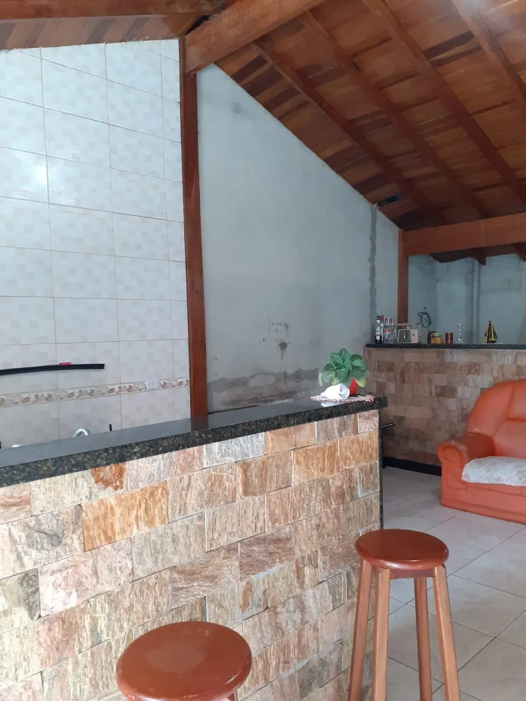 Imagem Casa à venda 2 Quartos, 2 Vagas, 297M², Conjunto Habitacional Terra dos Ipês II (Fase II), Pindamonhangaba - SP