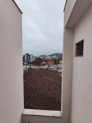 Imagem Sobrado Geminado à venda no Jardim Iririú, Joinville/SC