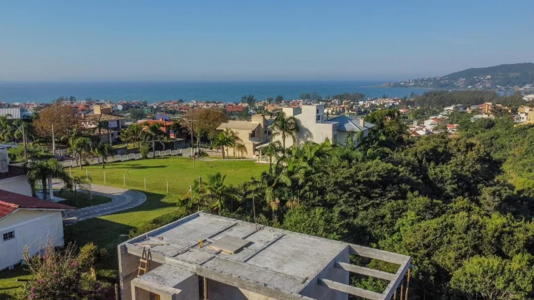Imagem Descubra o Residencial Ocean View: 8 Unidades de Luxo à Beira-Mar em Garopaba-SC!