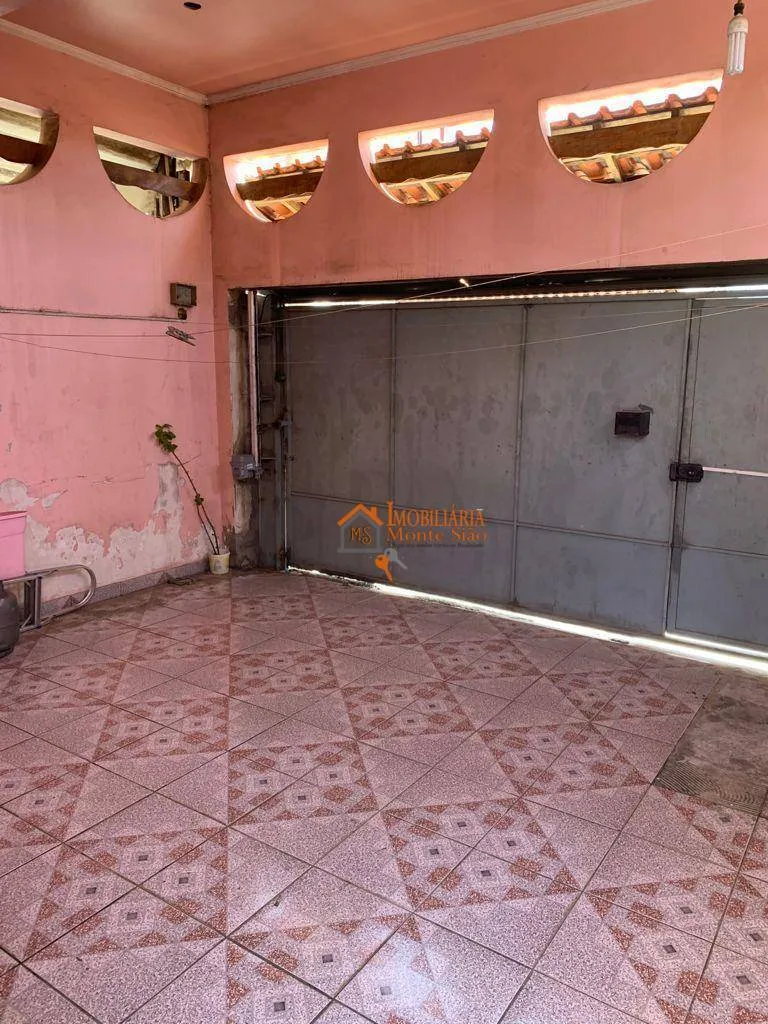 Imagem Sobrado com 6 dormitórios à venda, 200 m² por R$ 795.000,00 - Jardim Santa Bárbara - Guarulhos/SP
