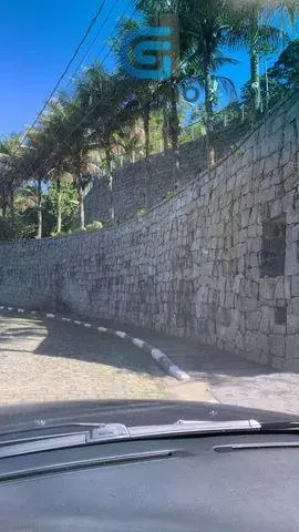 Imagem Vendo amplo terreno, Morro Santa Terezinha, Santos