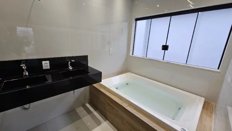 Imagem CASA RESIDENCIAL em MANAUS - AM, PONTA NEGRA