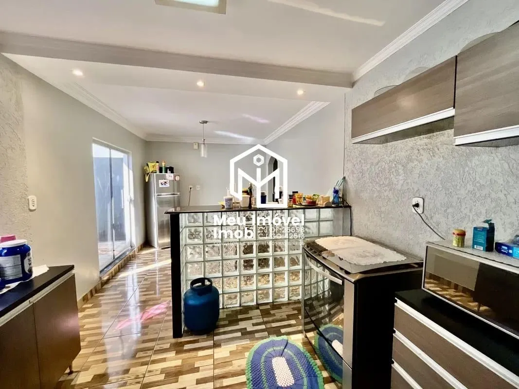 Imagem Casa 3 Quartos 2 Suítes 4 Vagas 360m² Taguatinga Norte/DF