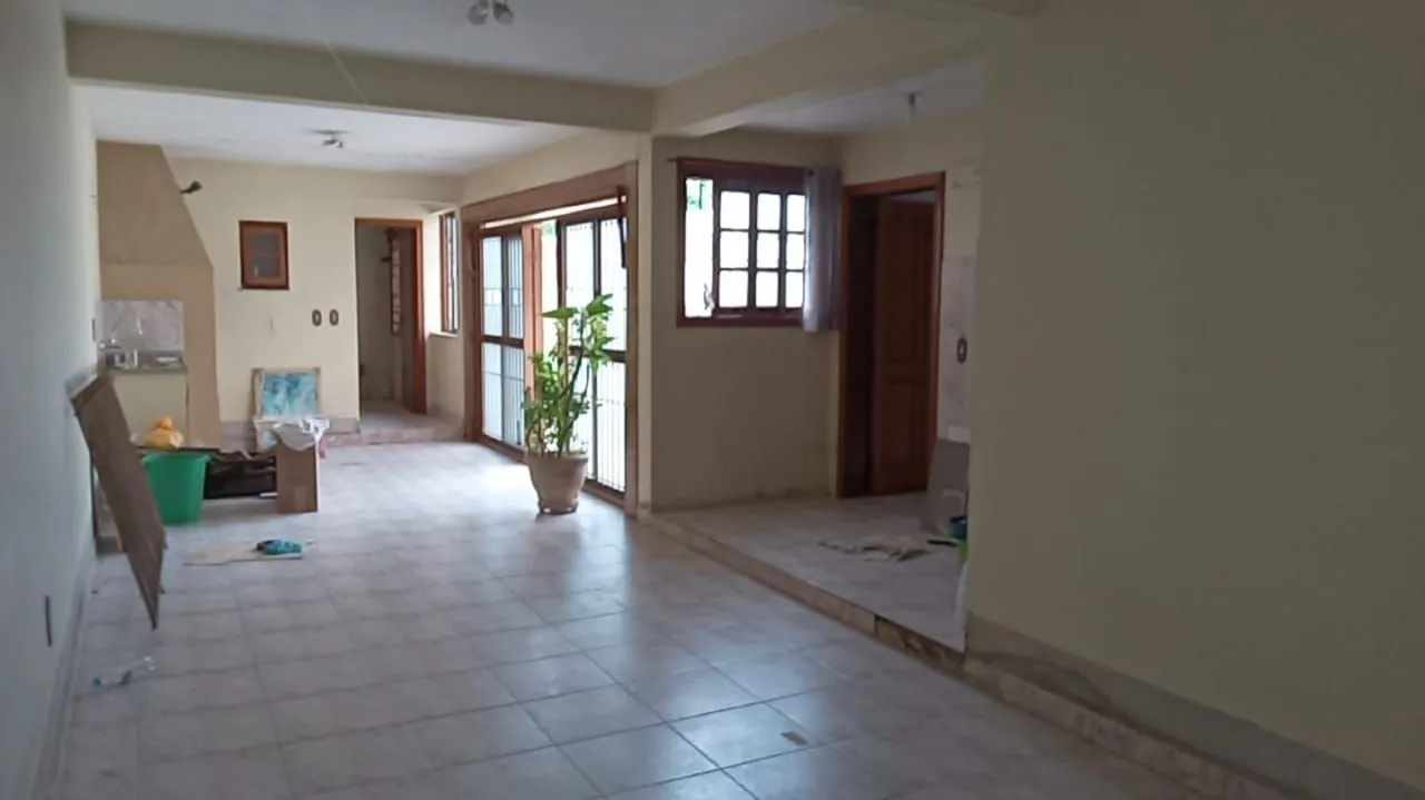 Imagem Casa 03 dormitórios, com páteo