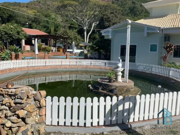 Imagem Sítio/Chácara a venda porteira fechada, estuda parcelamento direto, Praia de Fora em Palhoça SC
