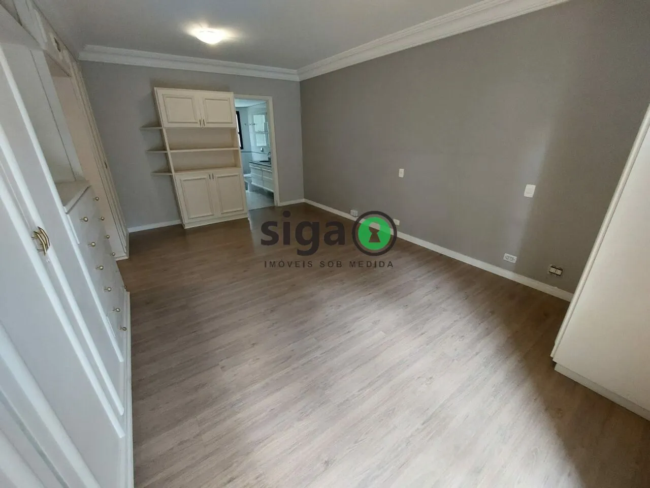 Imagem VENDE Apartamento na Vila Andrade (Região do Morumbi) com 4 Suítes, 4 Vagas + Depósito