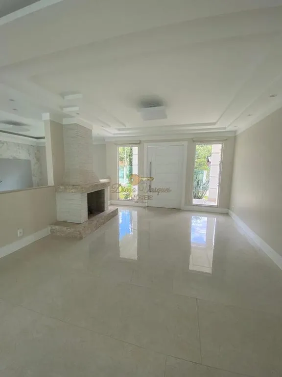 Imagem Casa em Condomínio para Venda em Teresópolis / RJ no bairro Prata
