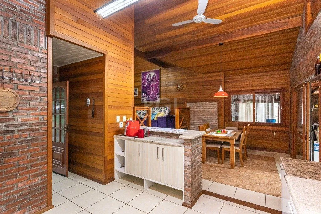 Imagem Casa de Condomínio em Elsa