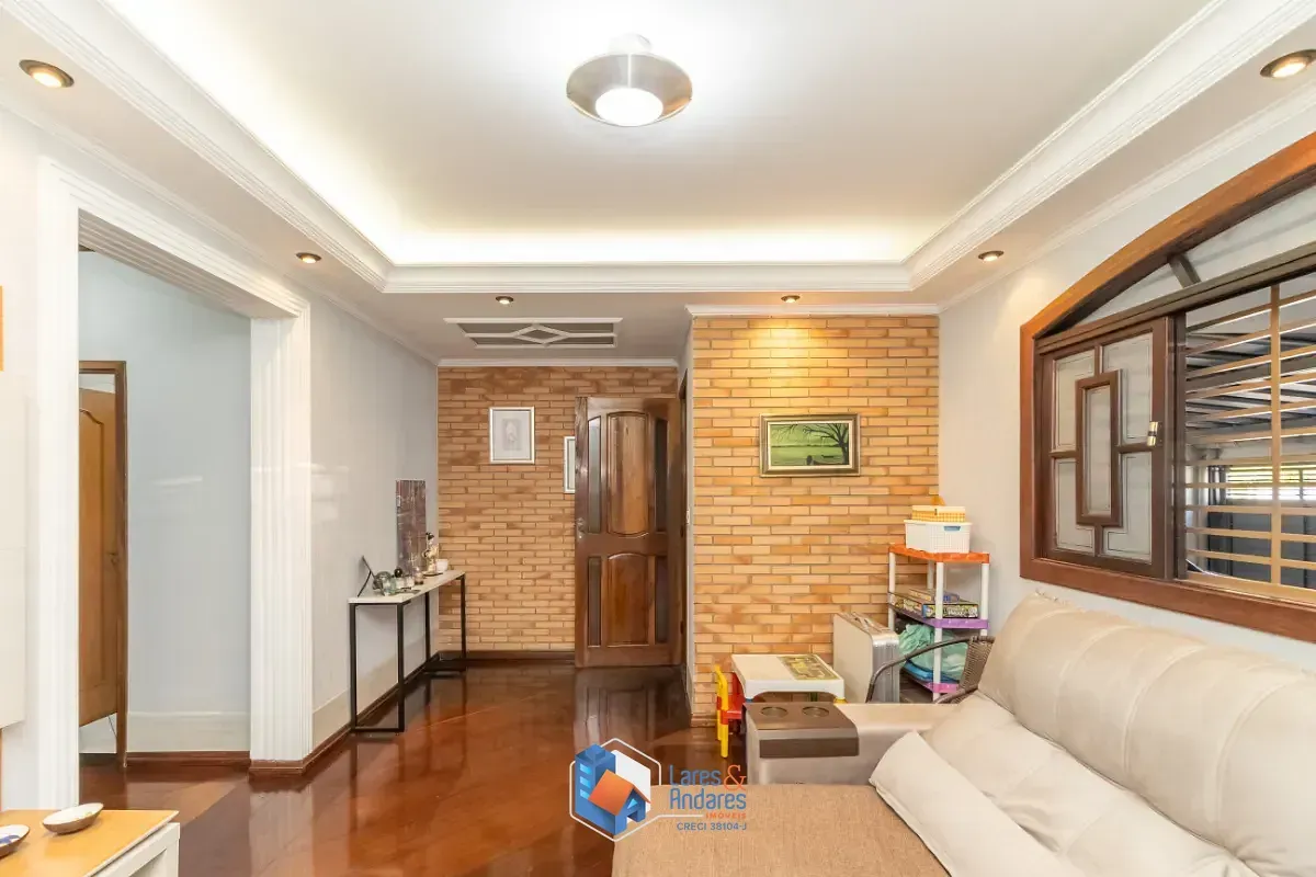 Imagem Sobrado para venda em Vila Amália (Zona Norte) com 3 quartos, sendo 1 suíte, 130m²