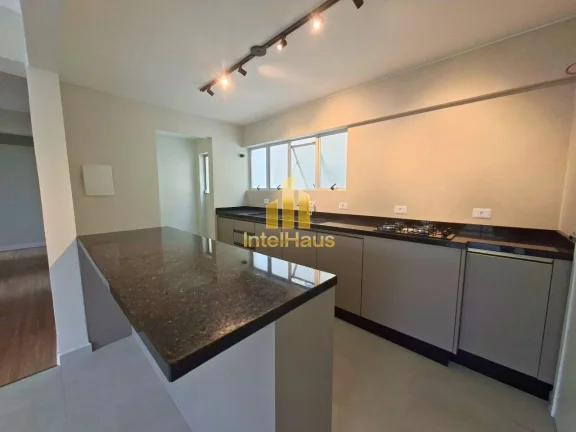 Imagem Apresentamos um excelente apartamento totalmente reformado e pronto para morar no bairro Água Verde...