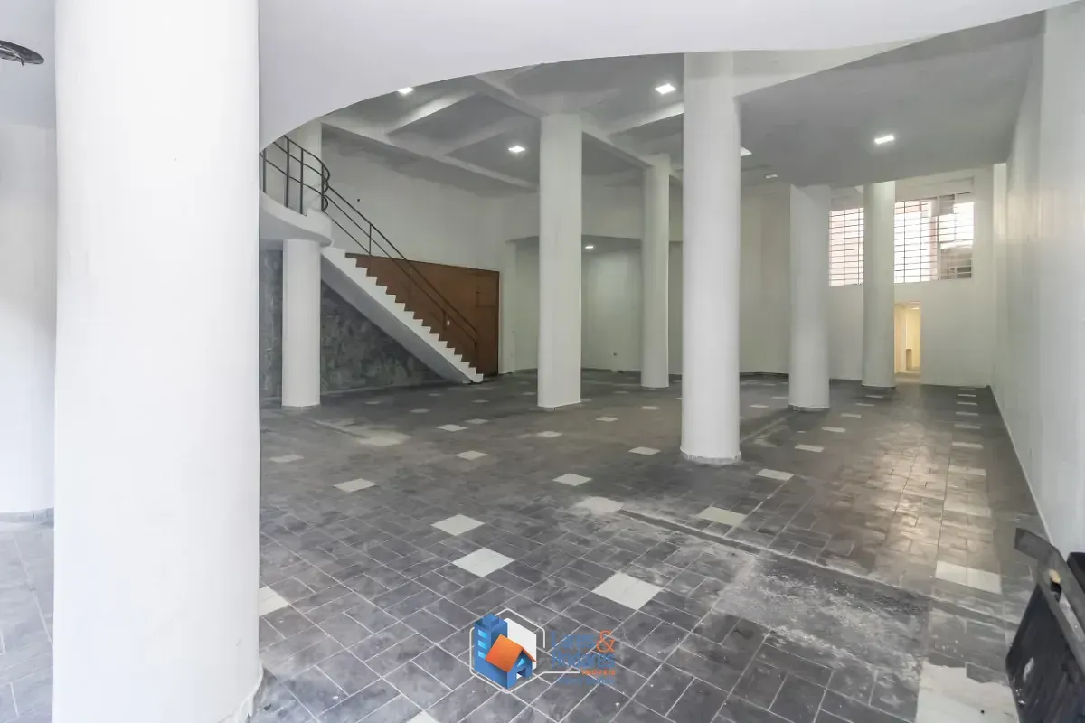 Imagem Loja de rua para venda e locação em Santa Cecília, 255m²