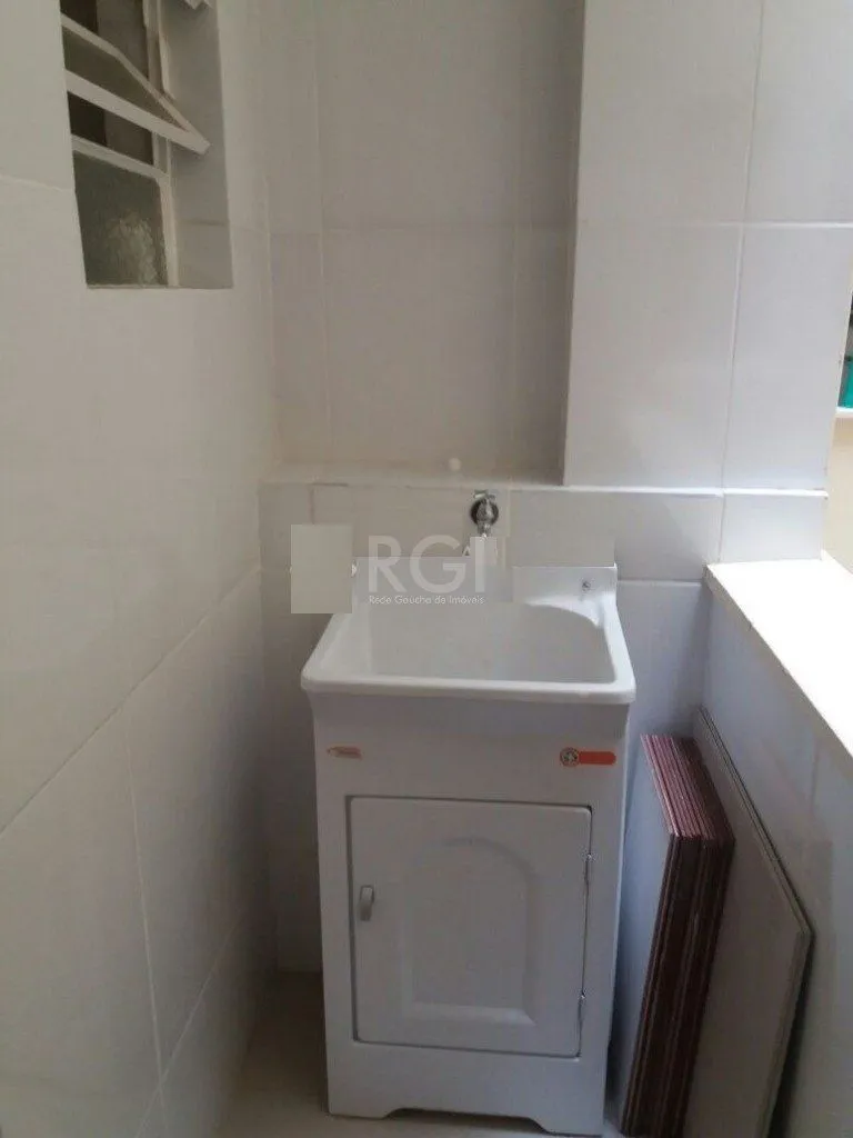 Imagem Apartamento de três dormitórios no bairro Independência em Porto Alegre.