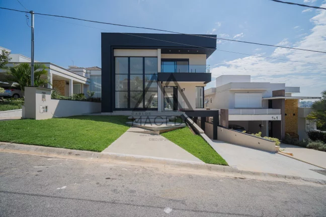 Foto do imóvel Espetacular casa com 4 suítes na Granja Viana