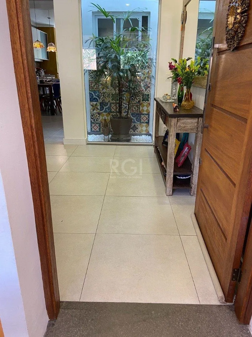 Imagem Casa Condominio para Venda - 220.89m², 3 dormitórios, sendo 1 suites, 2 vagas - Tristeza