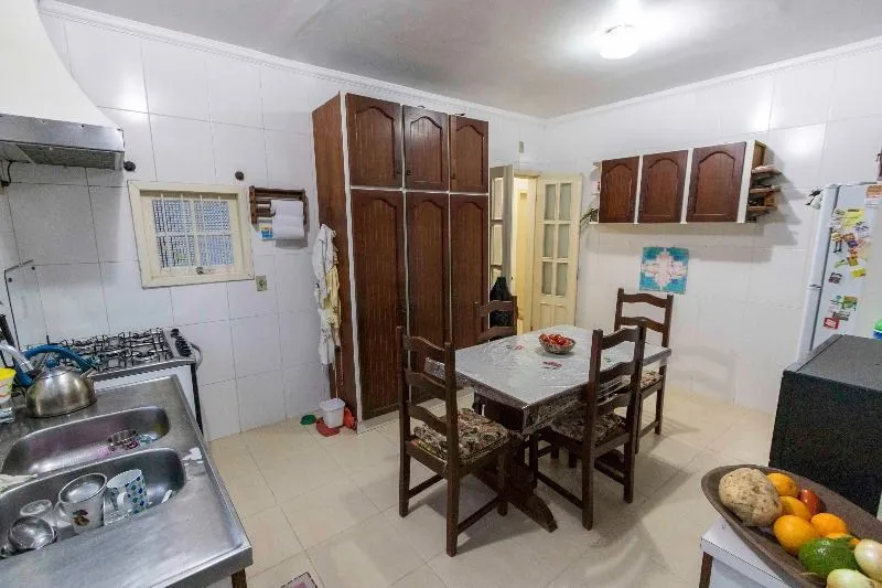 Imagem Casa para Venda - 231.72m², 4 dormitórios, sendo 1 suites, 3 vagas - Tristeza