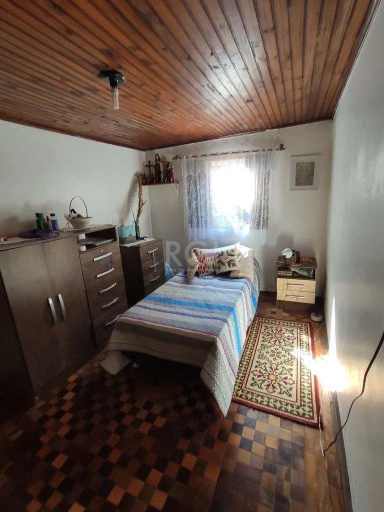 Imagem Casa para Venda - 134m², 2 dormitórios, 1 vaga - Nonoai