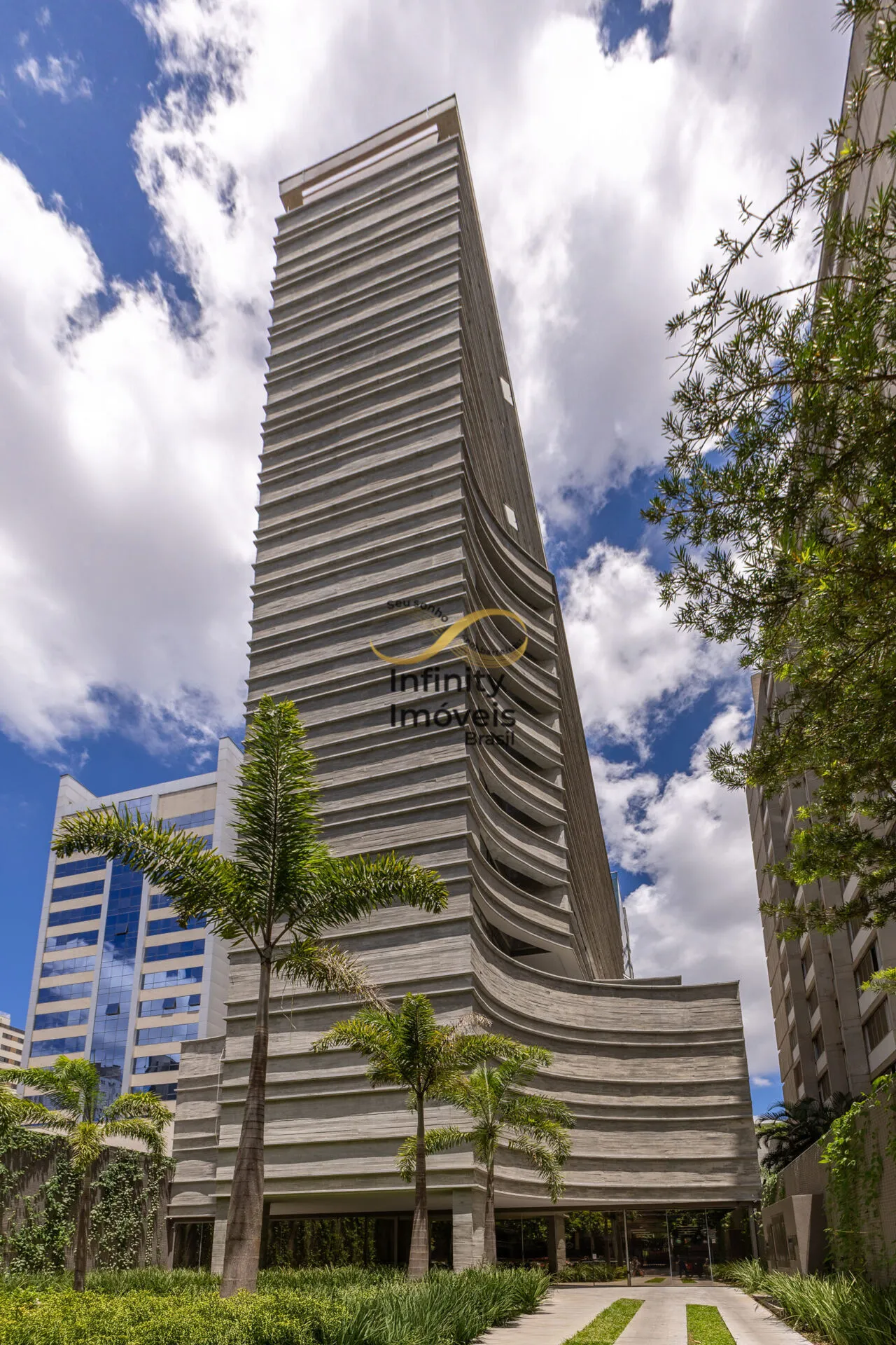 Foto do imóvel Apartamento à venda no bairro Savassi - Belo Horizonte/MG