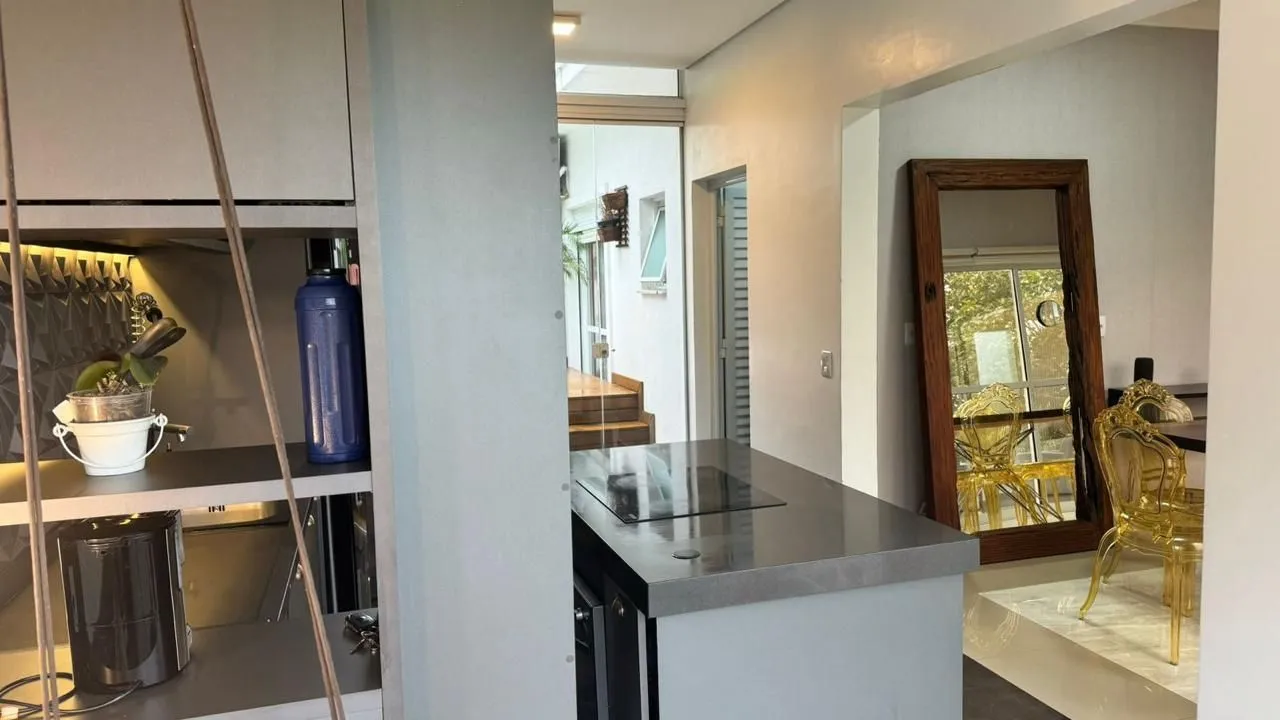Imagem Casa de Condomínio em Hípica