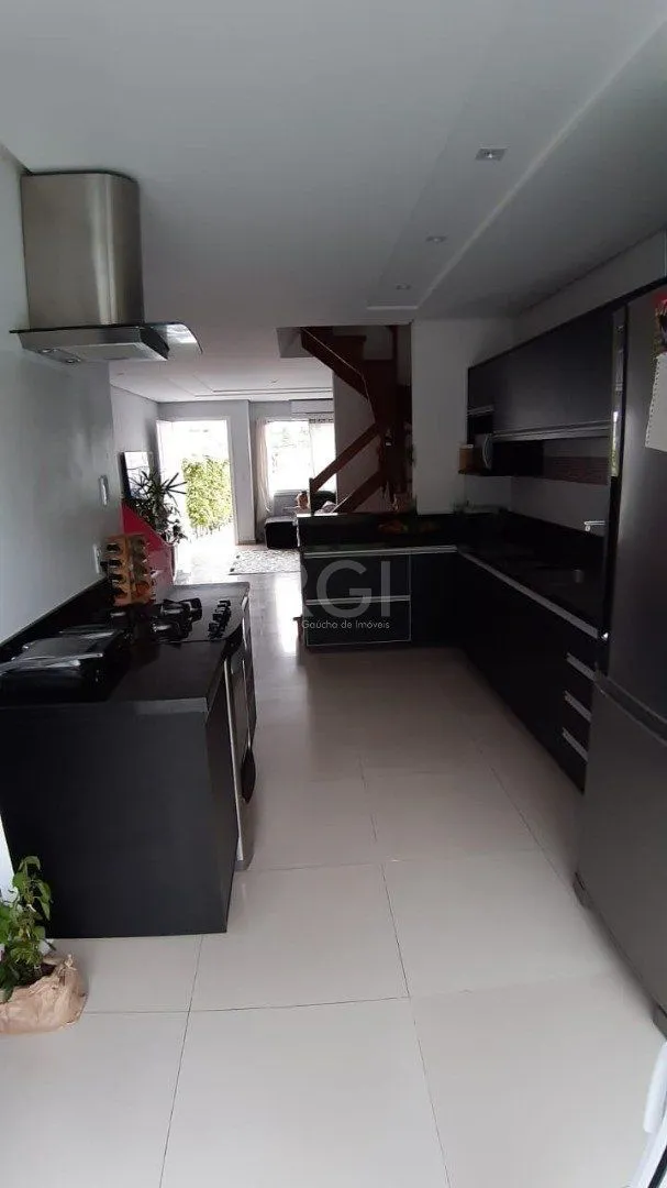 Imagem Casa para Venda - 157m², 3 dormitórios, sendo 3 suites, 2 vagas - Guarujá