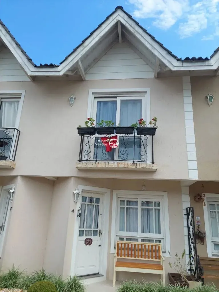 Imagem Vende-se Casa geminada em Canela, Centro, com 2 quartos.