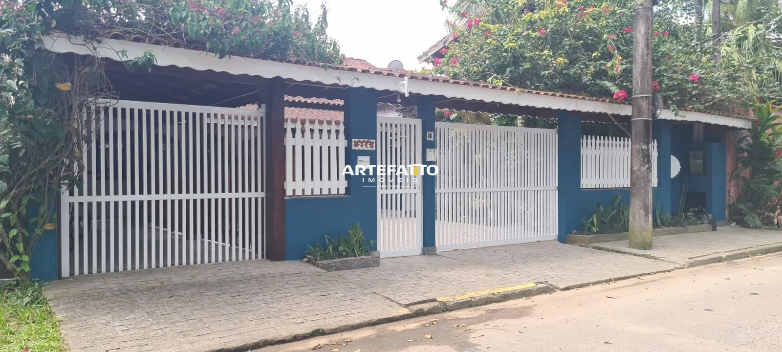 Imagem Casa à venda em Ubatuba, Barra da Lagoa, com 6 quartos, 200m2