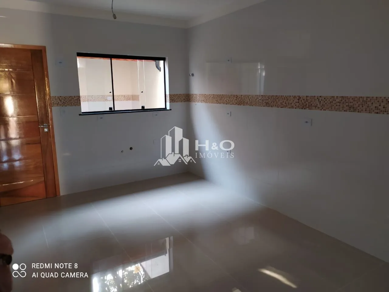 Imagem Sobrado Frontal à Venda - Vila Talarico - 2 Suítes confortáveis !
